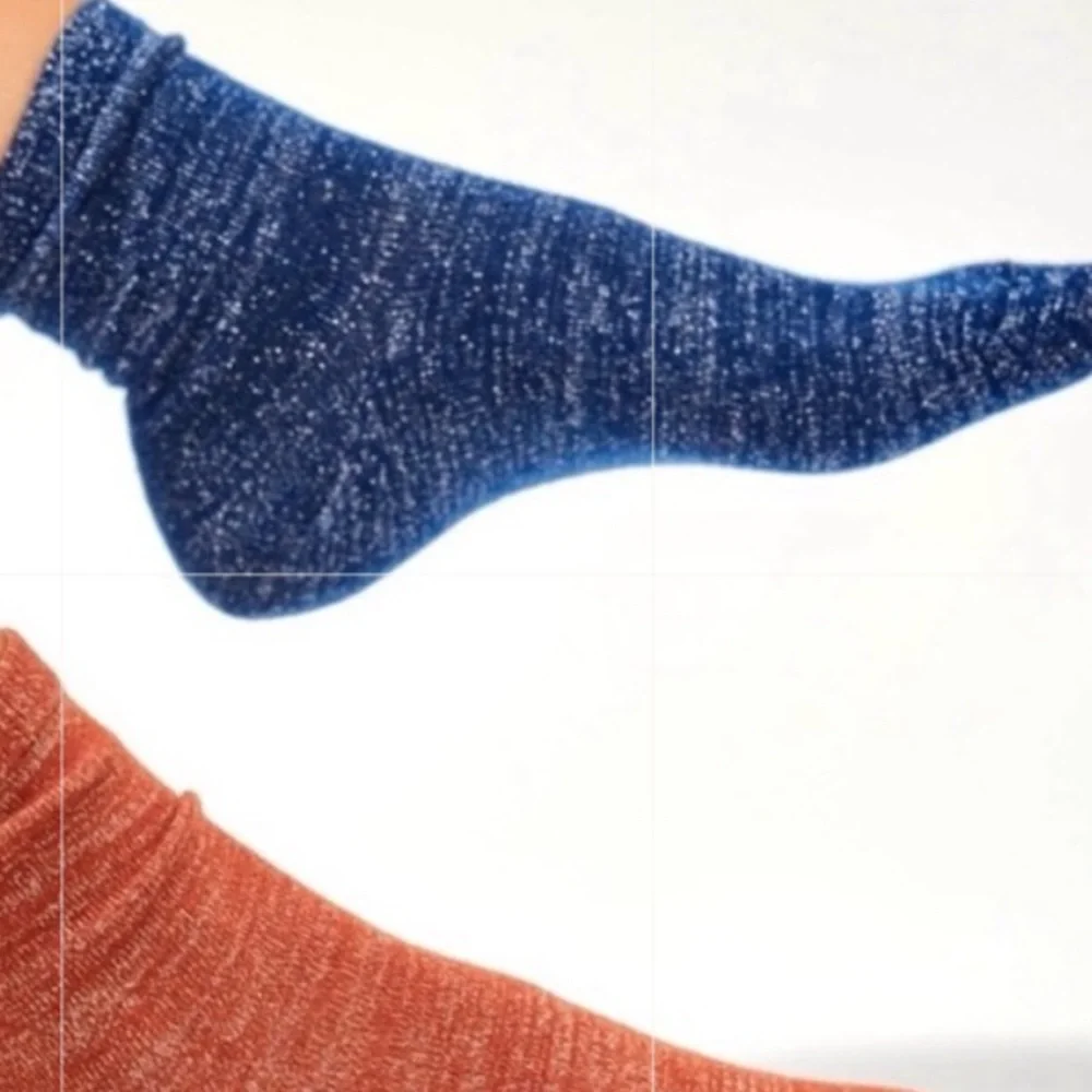 NEW FREE PEOPLE Light Blue pastel Lurex Crew Socks Women’s NWT new in package